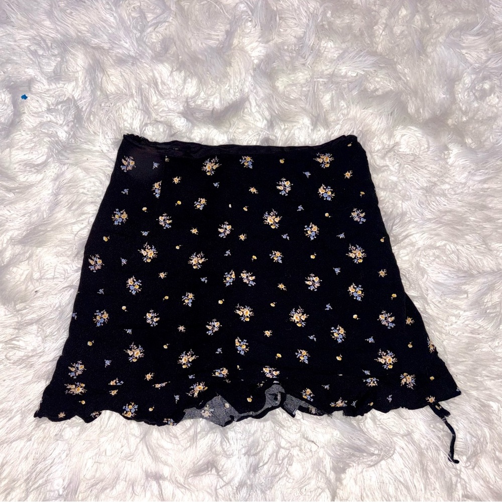 Forever 21 Black Floral Mini Skirt